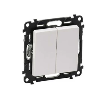 Legrand Valena Life 106+6 kettős váltóérintkezős nyomókapcsoló fehér 752118