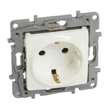 Legrand Niloé 2P+F dugalj csatlakozó aljzat körömmel bézs 764639