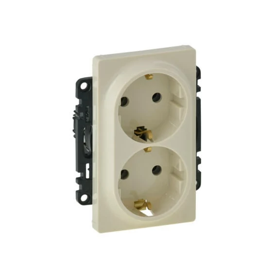 Legrand Valena Life 2x2p+f dupla dugalj csatlakozóaljzat gyermekvédelemmel elefántcsont 753226