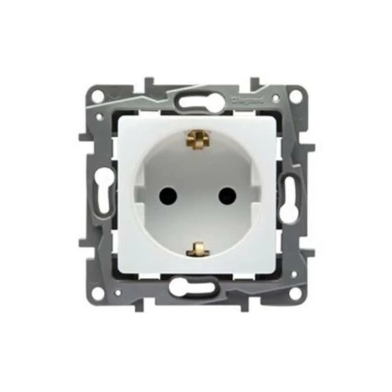 Legrand Niloé 2P+F dugalj csatlakozó aljzat körömmel fehér 764539