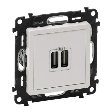 Legrand Valena Life kettős USB töltőaljzat beépített tápegységgel - 5V - 1500 mA fehér 753112