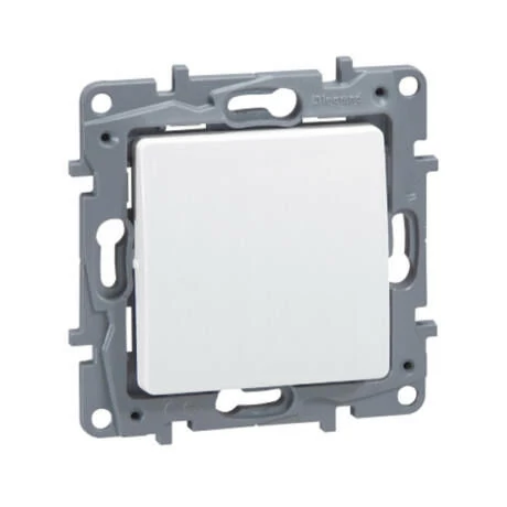 Legrand Niloé 106 váltókapcsoló körömmel fehér 764501
