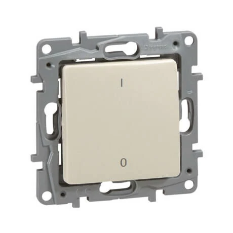 Legrand Niloé 102 kétpólusú kapcsoló körömmel bézs 764617